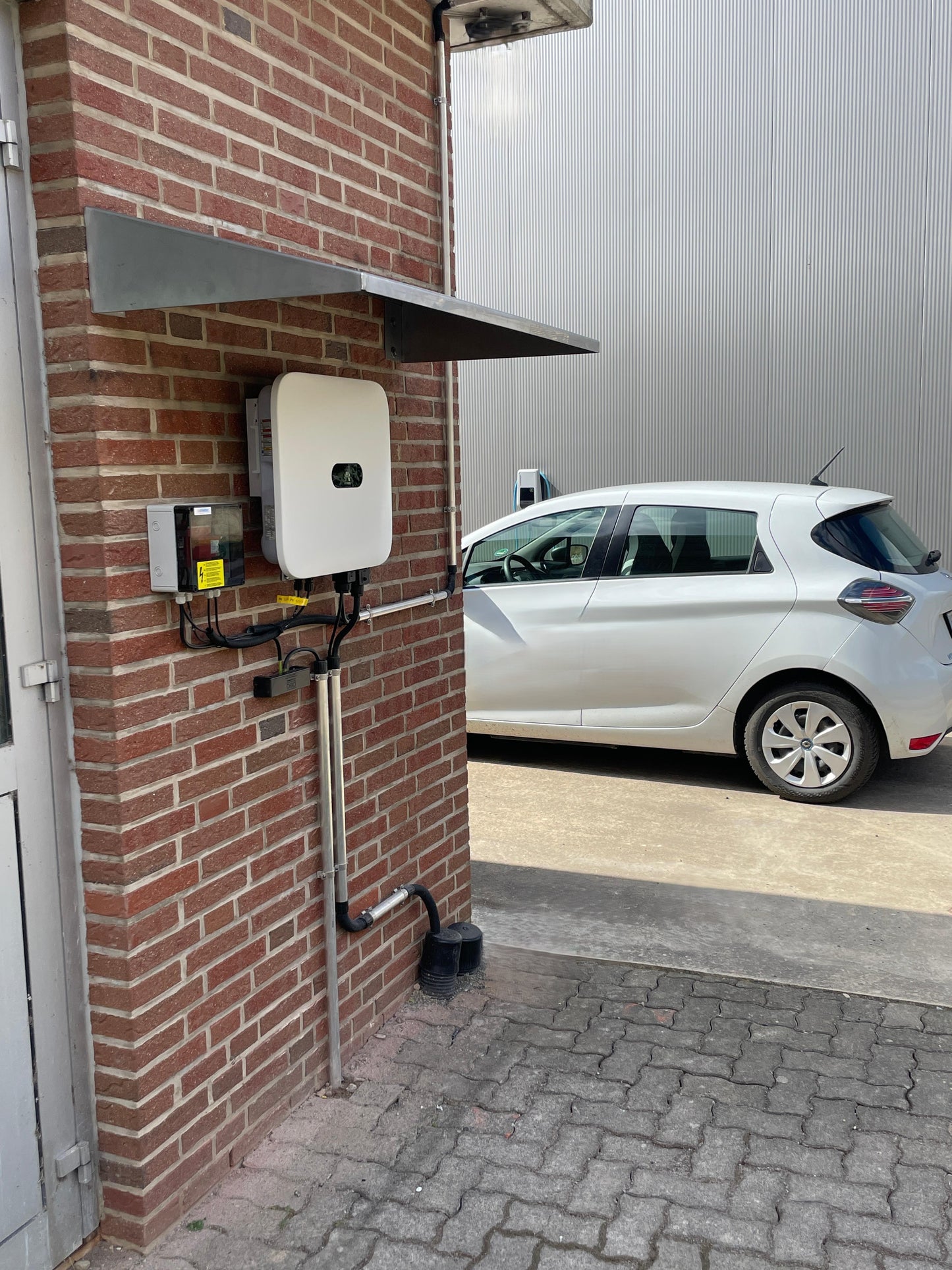 Wetterschutzdach PV-Wechselrichter Wandmontage